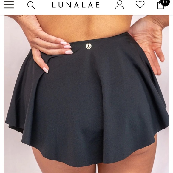Lunalae FREE FLOW SKORT - HIGH WAIST BOTTOMS BLACK - Picture 2 of 6
